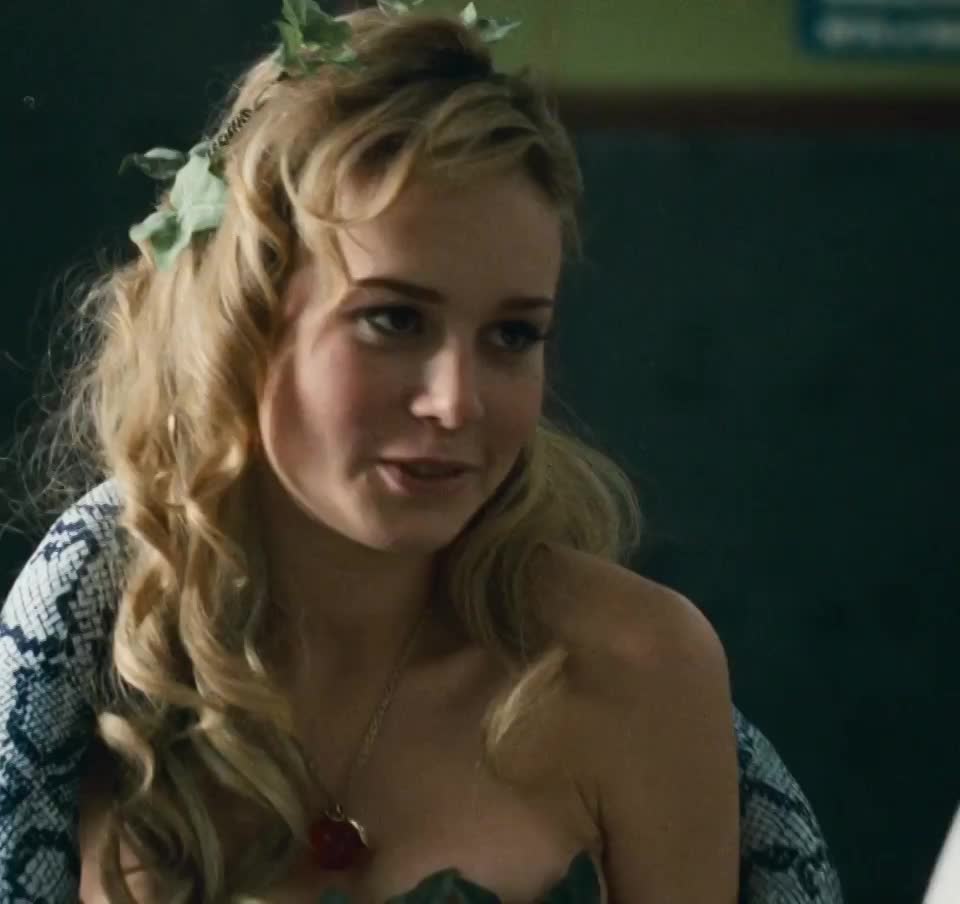 Brie Larson [Tanner Hall] - free porn video