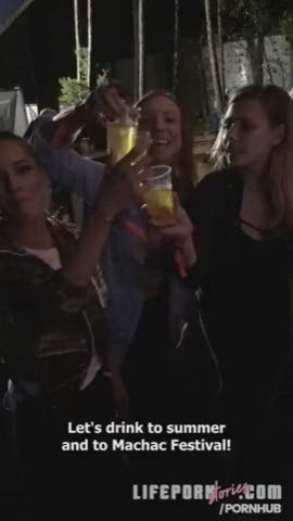 [MFFF] Guy fucks his 3 best friends at a concert - free porn video