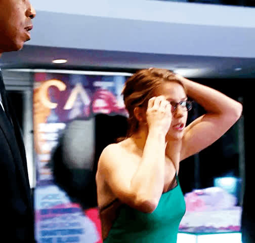 Kara when she hears someone getting blue balled… [Melissa Benoist] - free porn video