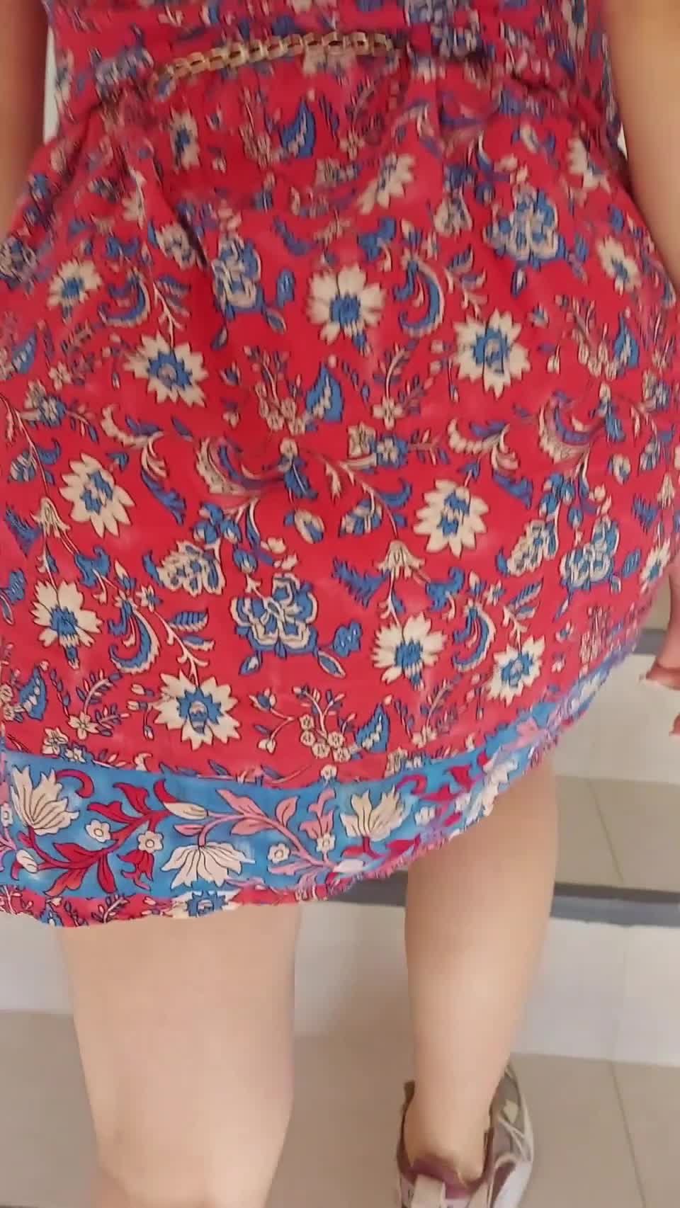 Eat or fuck first? - free porn video