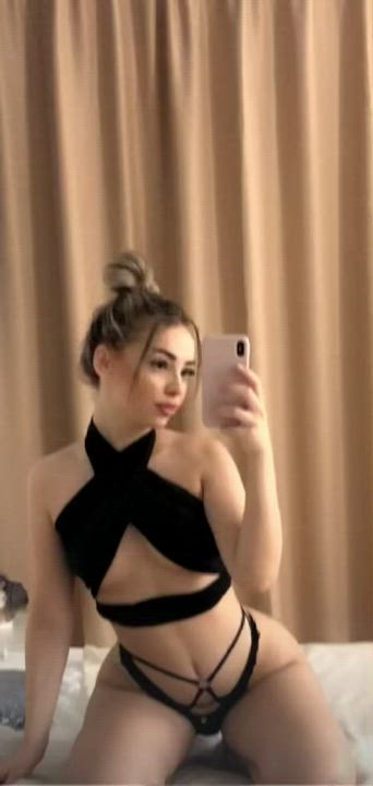 Looking for a hardcore fuck - free porn video