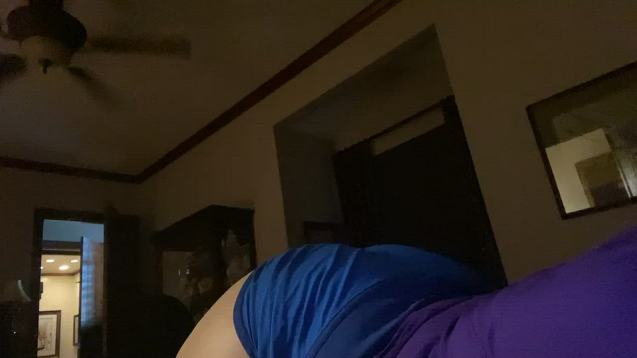 Is my ass too phat? - free porn video
