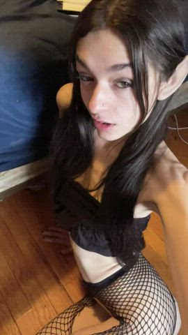 Gooning to an elf? Pathetic <3 - free porn video