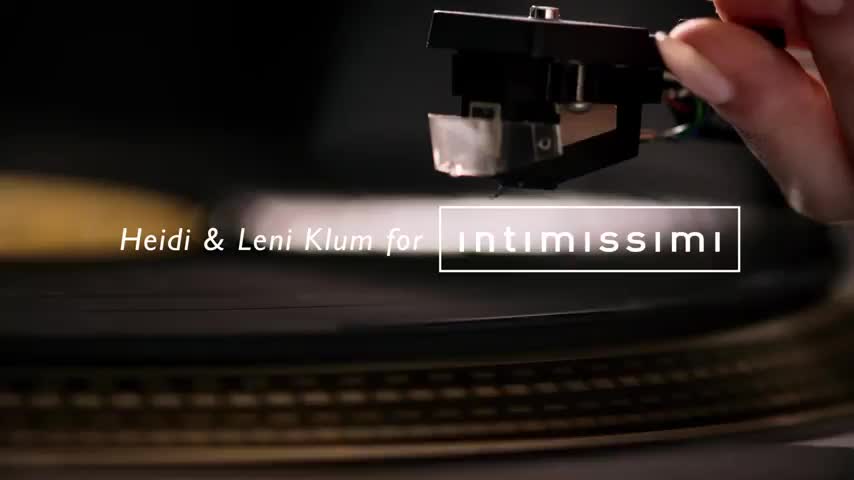 Leni (18) and mother Heidi (49) Klum doing a lingerie shoot for Intimissimi - free porn video