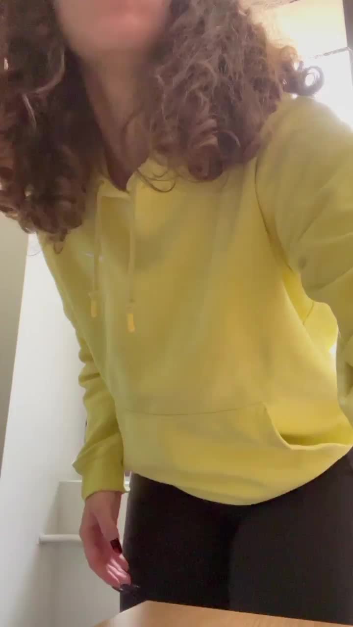 I keep hoping my boss will fuck me there one day - free porn video