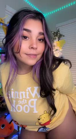 I’m a curvy Latina.. would you eat me out daily? - free porn video