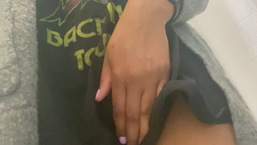 The things a fresh manicure do to me - free porn video