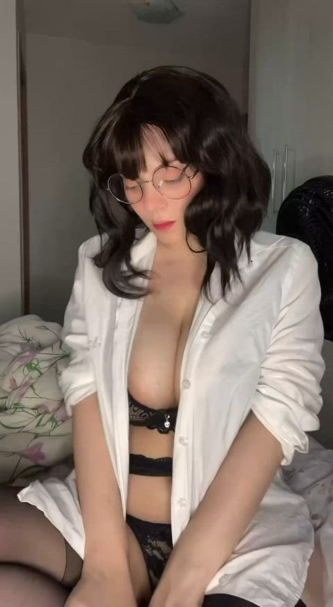 Everything about her gets my cock Gooning - free porn video