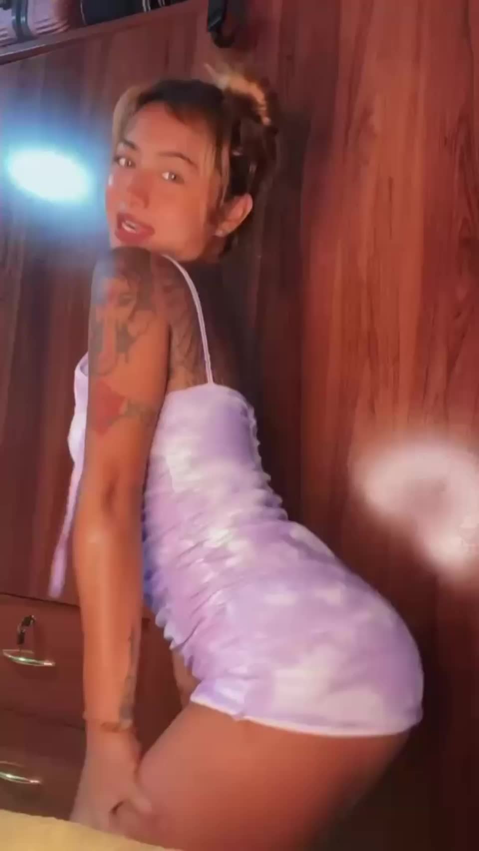 I can be your slave tonight - free porn video