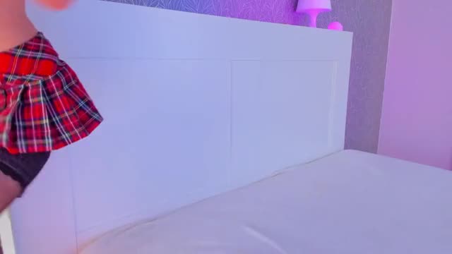 Perfect Camgirl - free porn video