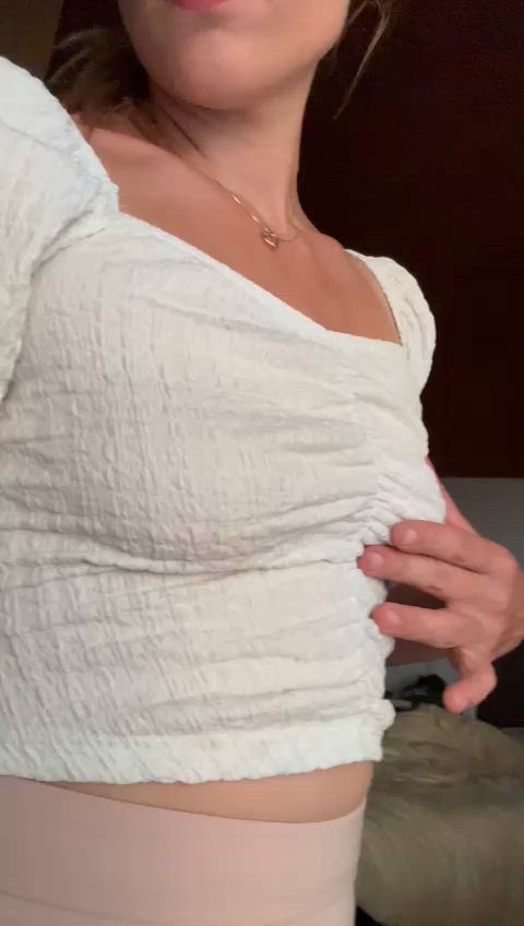 Slowly losing my tan, but still loving my body 🥰 - free porn video