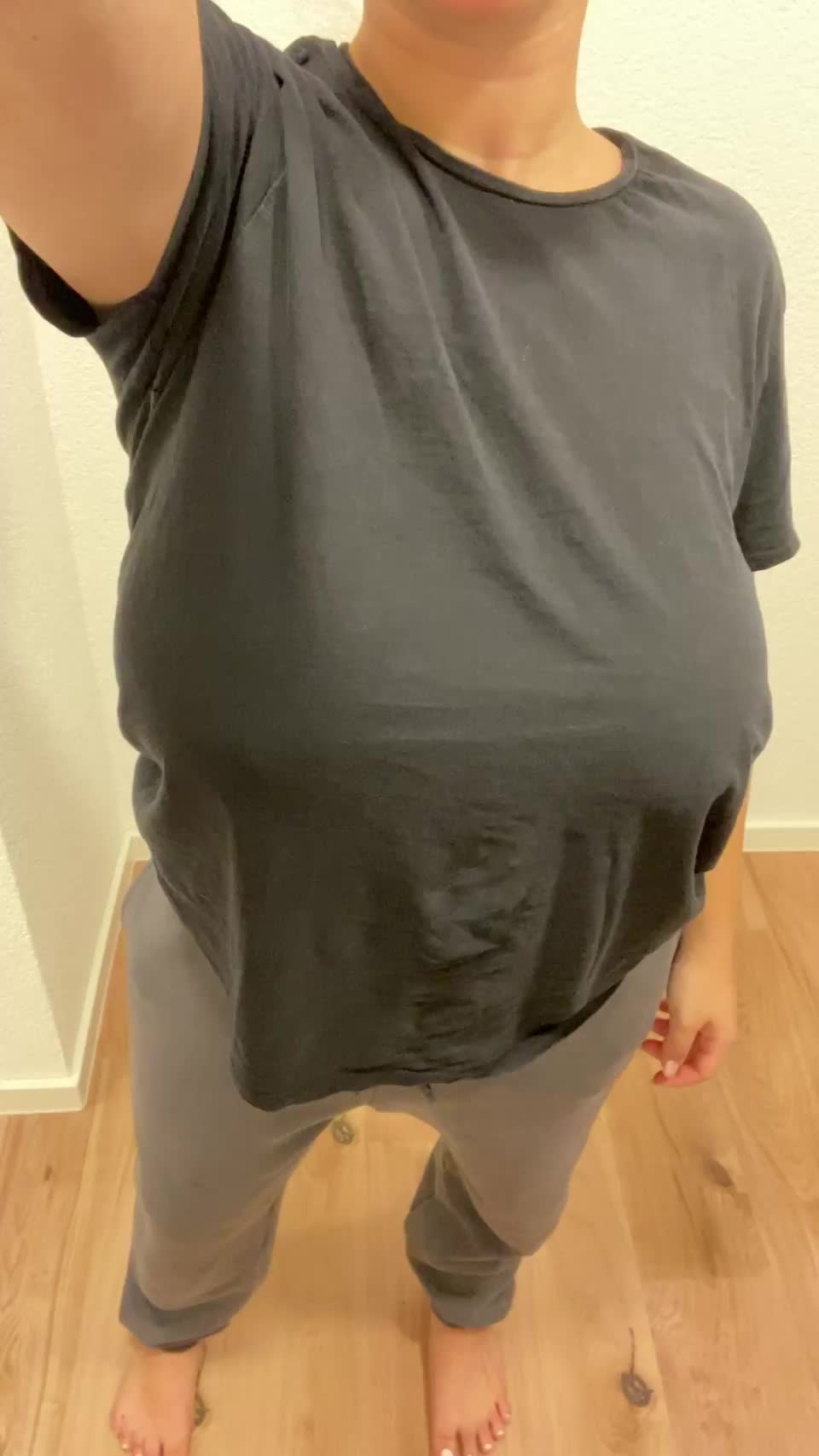 What I'm hiding under my baggy fit - free porn video