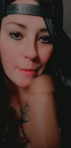 Milfs like snacks too - free porn video