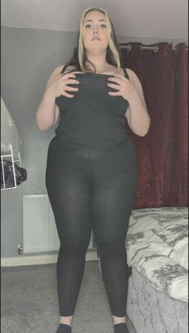 I love the way this outfit hugs my curves 😈 - free porn video