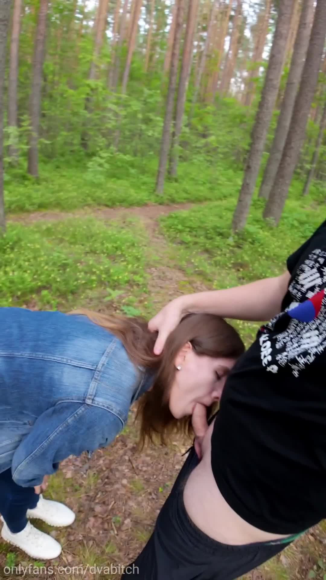 I need a dick in my throat even outdoors - free porn video