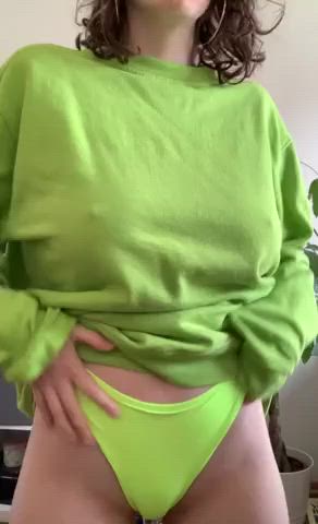 look this amazing tits - free porn video