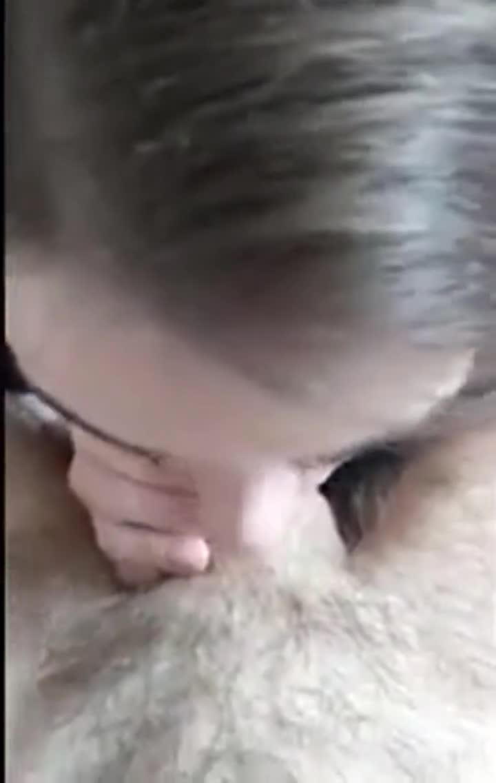 Cool Deepthroat - free porn video