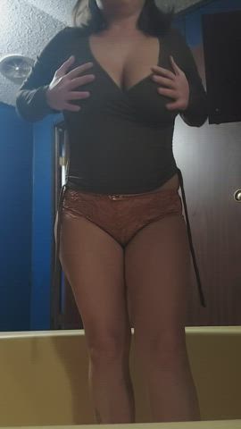 My goal is to have the best bouncy titties you'll see today. - free porn video