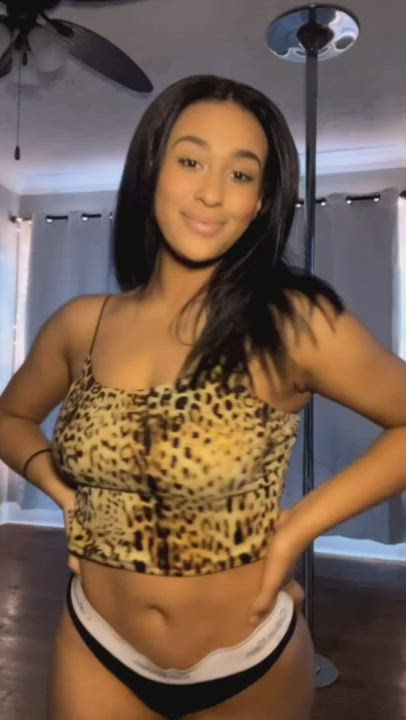 I do not know can deny that it has a certain resemblance to cardi B😏🔥 - free porn video
