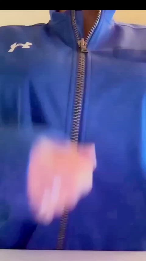 I don’t like wearing jackets but it’s so cold - free porn video