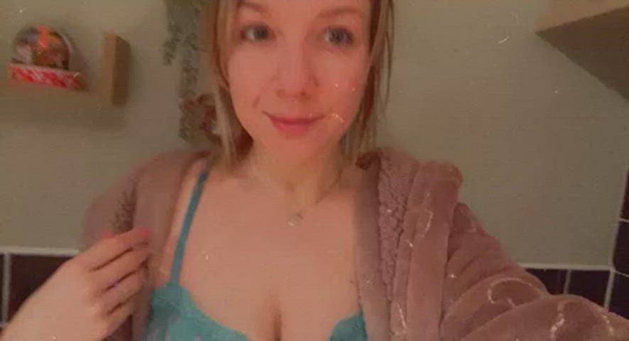 Do you like a British curvy girl? - free porn video