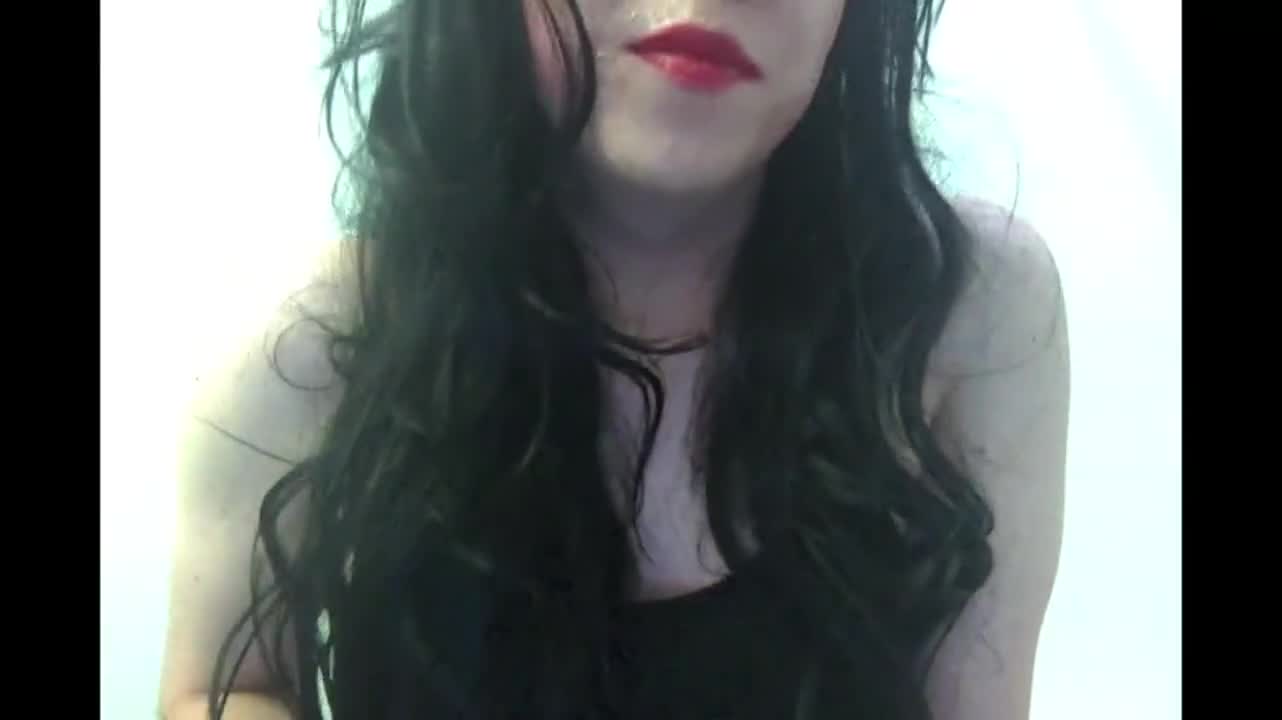 I swallowed most of it, but have a kiss with what's left on my face! - free porn video
