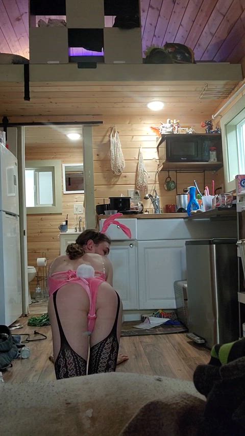 Wyd if you walk in on your roomate like this gooner? - free porn video