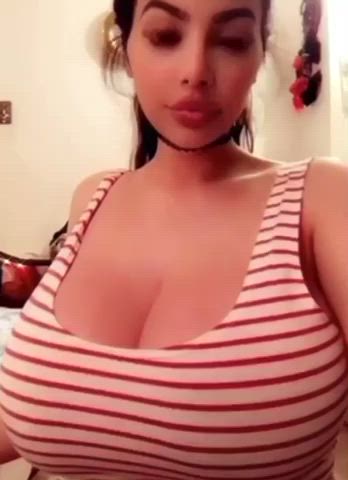 Huge Clothed Bouncing Tits - free porn video