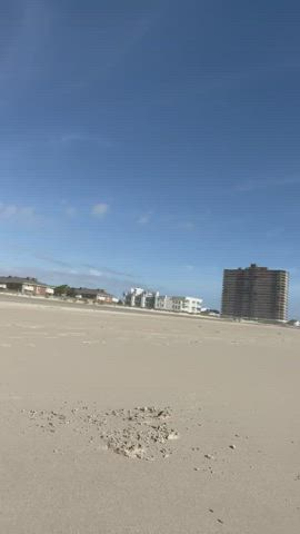 Sun, sand, orgasm [GIF] - free porn video