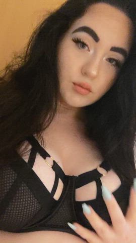Guess my bra size 😋 - free porn video
