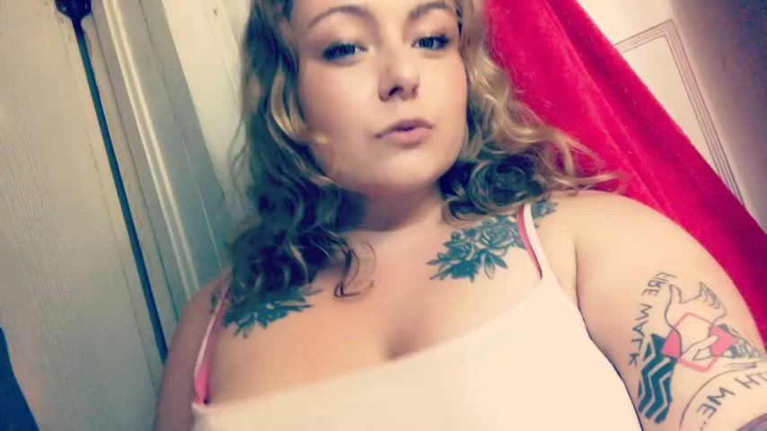 Just adding cuteness to your feed - free porn video