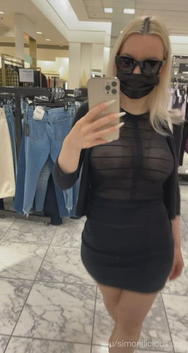 Need your help in the changing room - free porn video