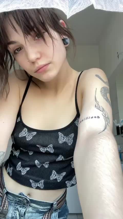 I want you to fill me with your cream - free porn video