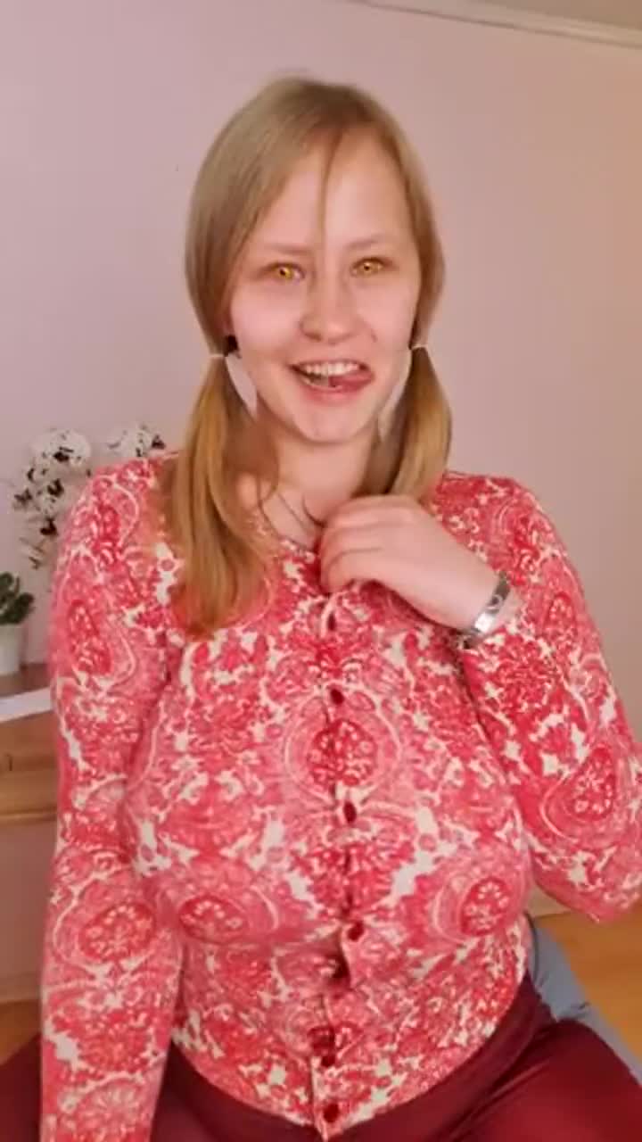 Look into my eyes. I am a demon with huge tits. Aren't you afraid of me? Heh - free porn video
