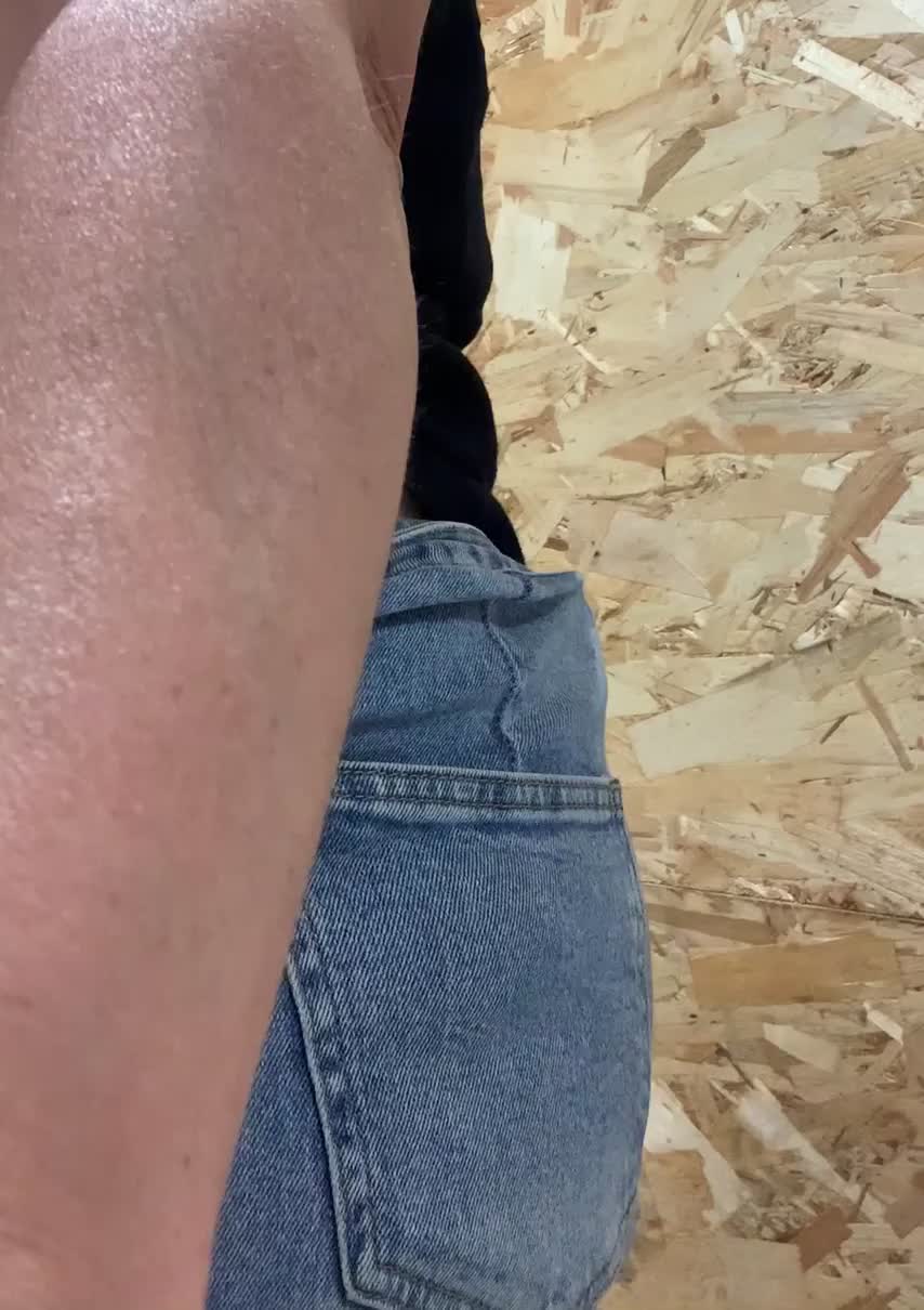 Being so naughty at work - free porn video