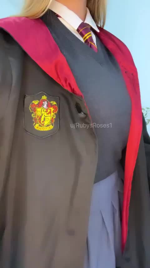 I won’t stop riding your broomstick until I’m knocked up good and proper - free porn video