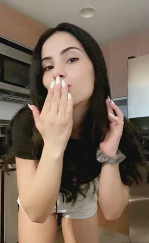 If you’re a buns eater, would you give my buns a taste? - free porn video