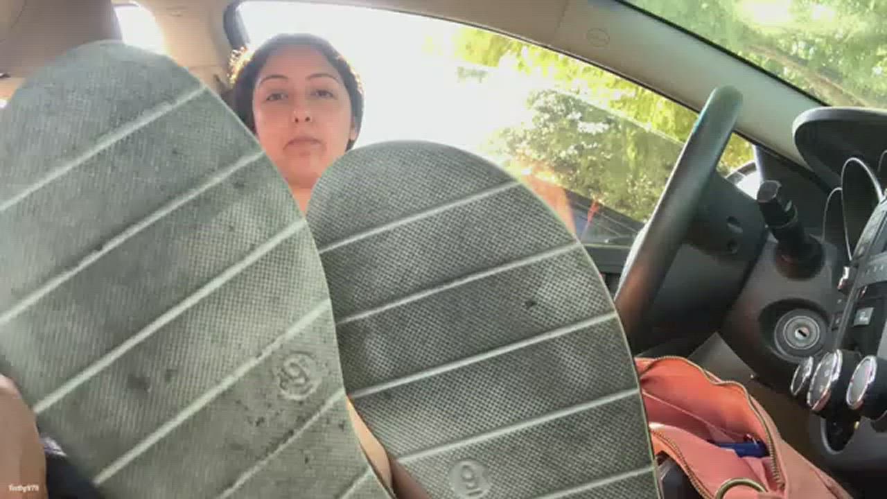 Absolutely beautiful toe job - free porn video