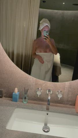 Can my Milf body make your dick hard… - free porn video