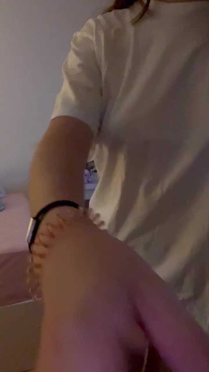 Cant believe I am revealing my boobs here on reddit.. Hope you like them - free porn video