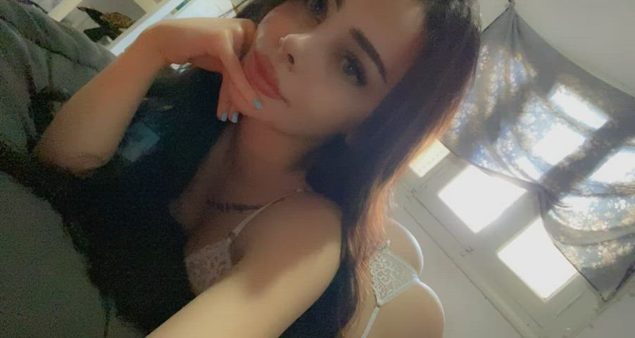Wanna rest your cock between my tits???? - free porn video