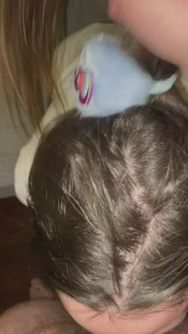 I love it when daddy pulls my hair and calls me a good girl - free porn video