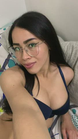 i’m conducting a social experiment to find out how many horny men on reddit see my needy body in one day 🥵 - free porn video