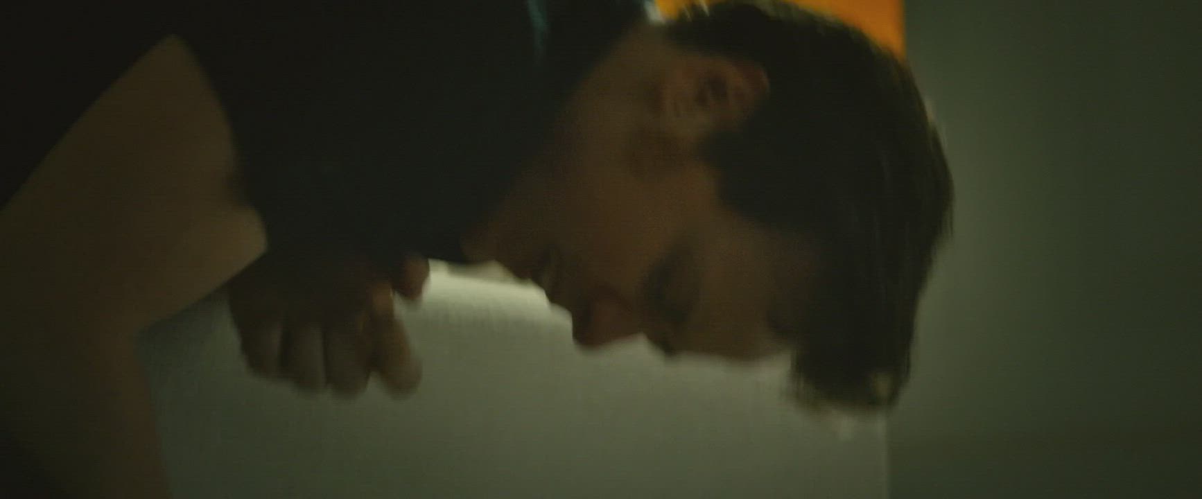 Any stroking out there for Rosario Dawson walking to you. - free porn video