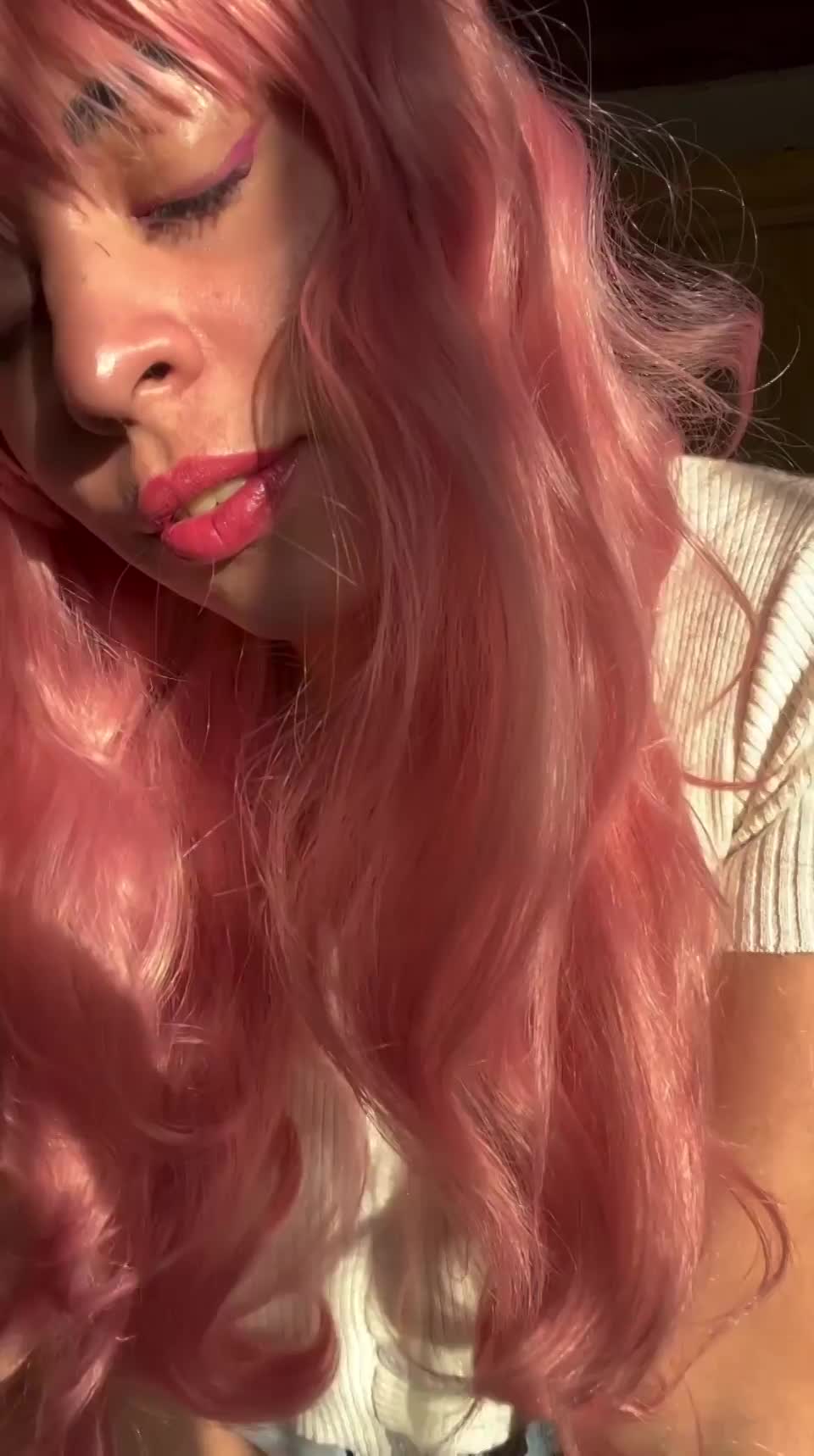 I hope I was cute enough for you to stop and watch - free porn video