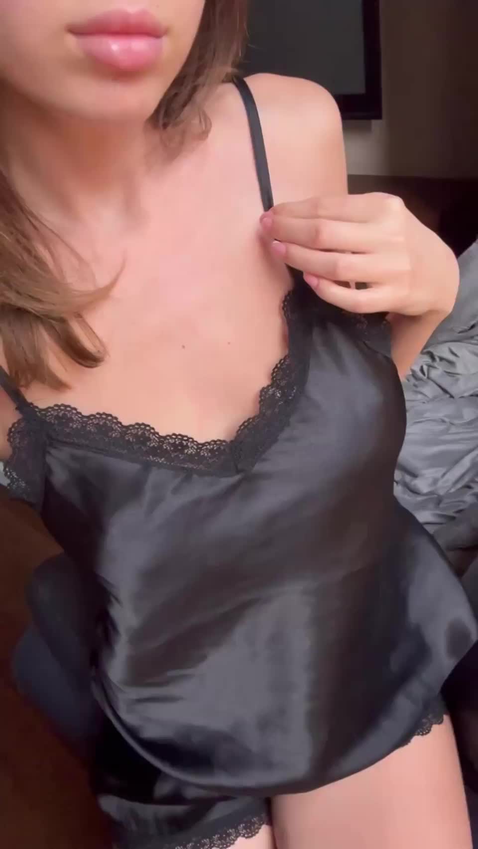 Please enjoy my tits - free porn video