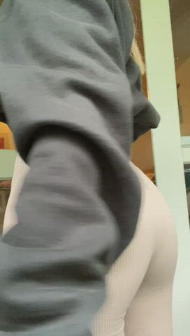 Would you have me for breakfast? 🍑 - free porn video
