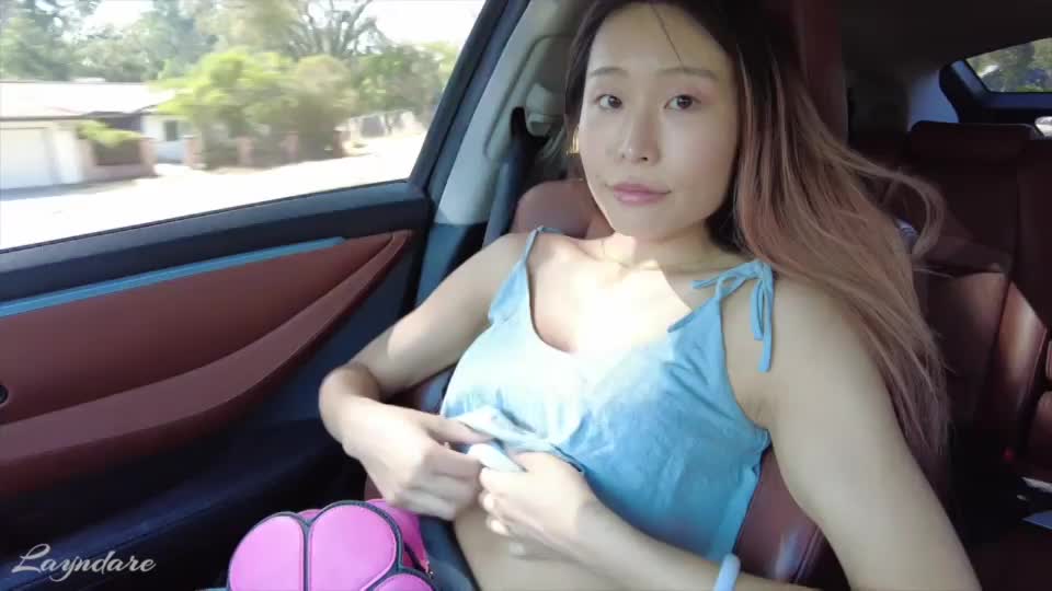 If you honk, I'll flash these to you! [GIF] - free porn video