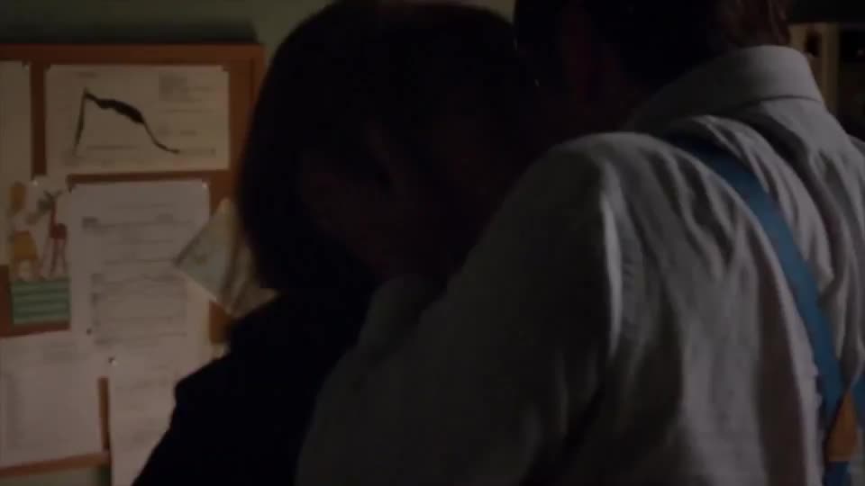 Emily Kinney bottomless - free porn video