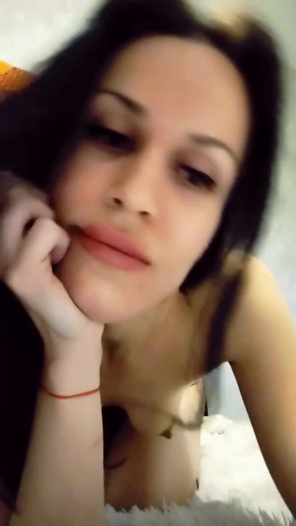 19 Bored and horny, Whoever likes this wont regret it - free porn video